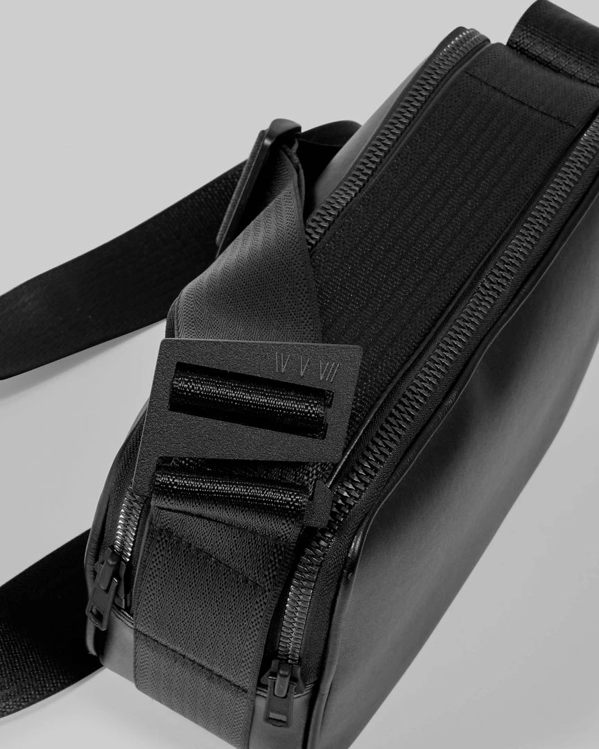 BEDI Goodall Desserto® Cactus Leather Vegan Camera Bag | Multiple Colours 4 BEDI Goodall Desserto® Cactus Leather Vegan Camera Bag | Multiple Colours