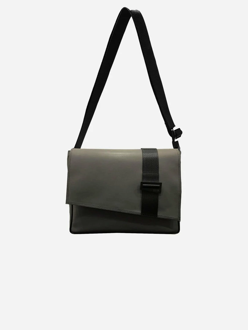 BEDI Hawken Desserto® Cactus Leather Vegan Messenger Bag | Multiple Colours Bags 5 BEDI Hawken Desserto® Cactus Leather Vegan Messenger Bag | Multiple Colours Bags