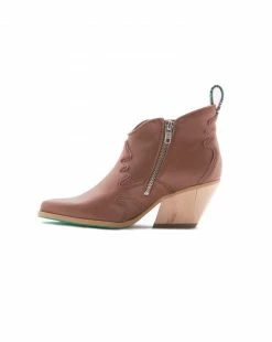 A Perfect Jane Atlantis AppleSkin Leather Vegan Ankle Boots | Cognac 14 A Perfect Jane Atlantis AppleSkin Leather Vegan Ankle Boots | Cognac