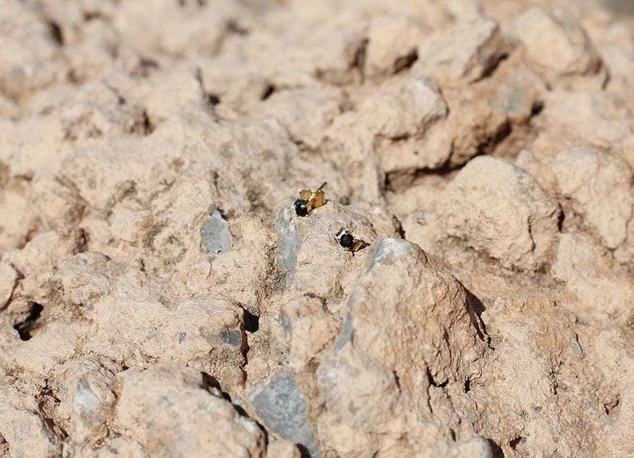 Ana Dyla Accessories Lina Recycled 925 Sterling Silver Black Spinel Stud Earrings | Gold Vermeil 4 Ana Dyla Accessories Lina Recycled 925 Sterling Silver Black Spinel Stud Earrings | Gold Vermeil