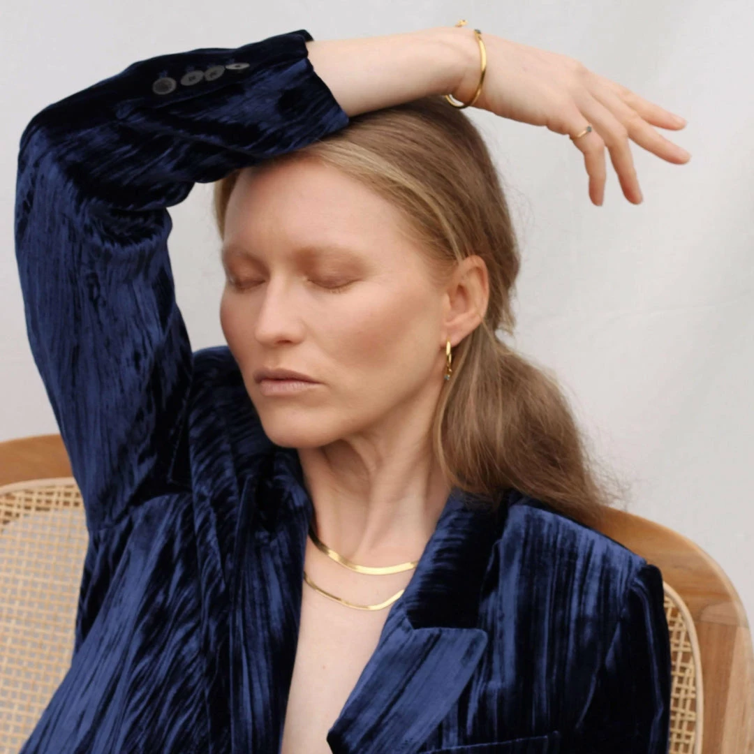 Ana Dyla Livia Recycled 925 Sterling Silver London Topaz Hoop Earrings | Gold Vermeil 5 Ana Dyla Livia Recycled 925 Sterling Silver London Topaz Hoop Earrings | Gold Vermeil