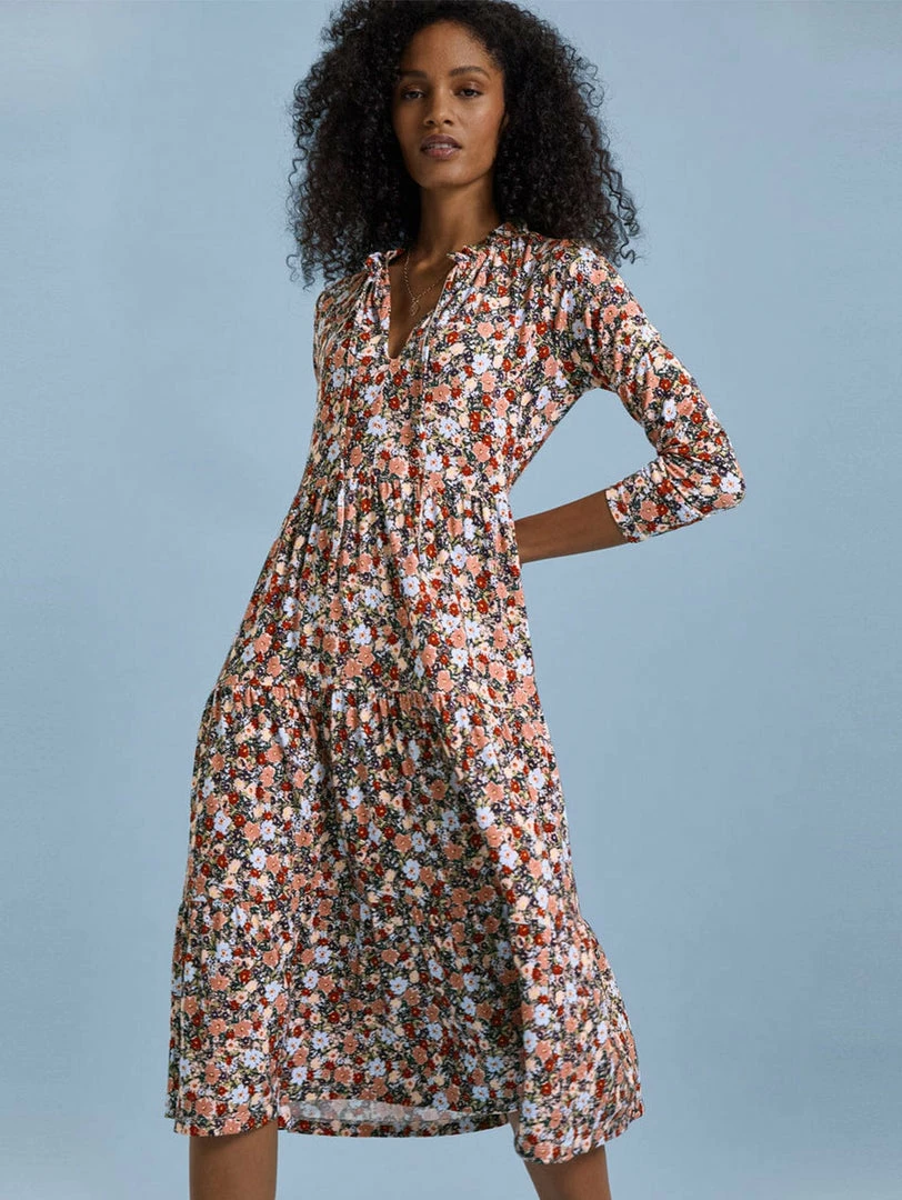 Baukjen Aimy LENZING™ ECOVERO™ Jersey Tiered Midi Dress | Blue Wildflower Print 3 Baukjen Aimy LENZING™ ECOVERO™ Jersey Tiered Midi Dress | Blue Wildflower Print