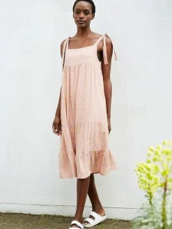 Baukjen Alyssa Strappy Floral Print LENZING™ ECOVERO™ Midi Dress | Pink Silhouette Clothing