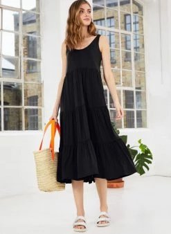Baukjen Beth Tiered LENZING™ ECOVERO™ Jersey Midi Dress | Caviar Black