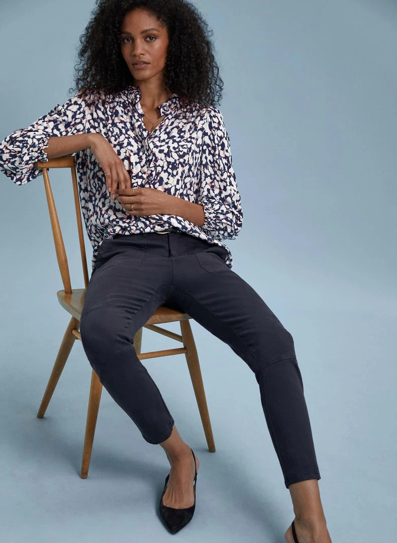 Baukjen Freya Petal Leopard Print LENZING™ ECOVERO™ Blouse | Midnight Blue 5 Baukjen Freya Petal Leopard Print LENZING™ ECOVERO™ Blouse | Midnight Blue