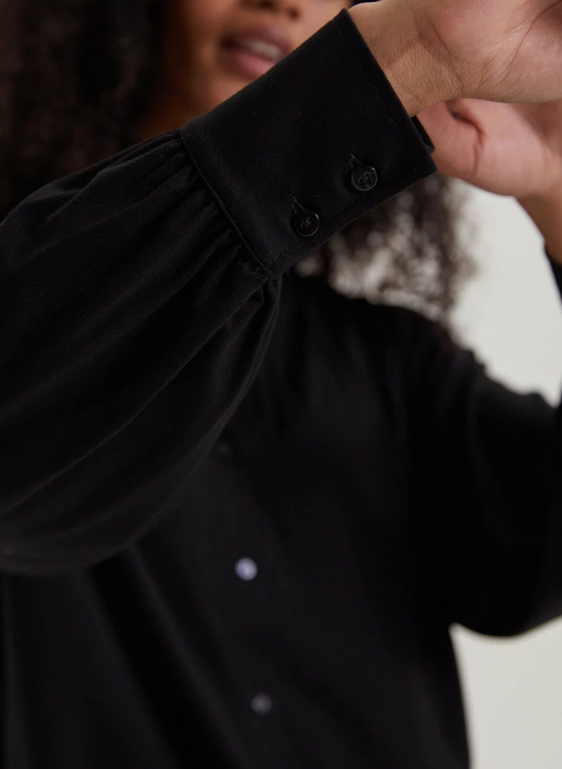 Baukjen Clothing Imken Ruffled Collar LENZING™ ECOVERO™ Jersey Blouse | Caviar Black 5 Baukjen Clothing Imken Ruffled Collar LENZING™ ECOVERO™ Jersey Blouse | Caviar Black