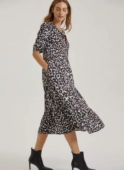 Baukjen Olivia Snow Leopard Print LENZING™ ECOVERO™ Midi Dress | Soft White Clothing