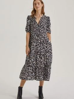 Baukjen Olivia Snow Leopard Print LENZINGâ„¢ ECOVEROâ„¢ Midi Dress | Soft White Clothing