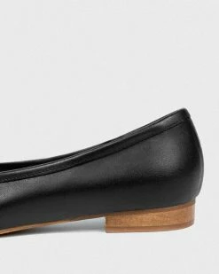 Bohema Audrey Grape Leather Vegan Ballerina Pumps | Black Shoes