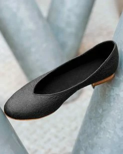 Bohema Pinatex® Vegan Leather Ballerina Pumps | Black Shoes