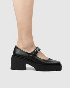 Bohema Shoes Grape Leather Vegan Squared Pumps | Black