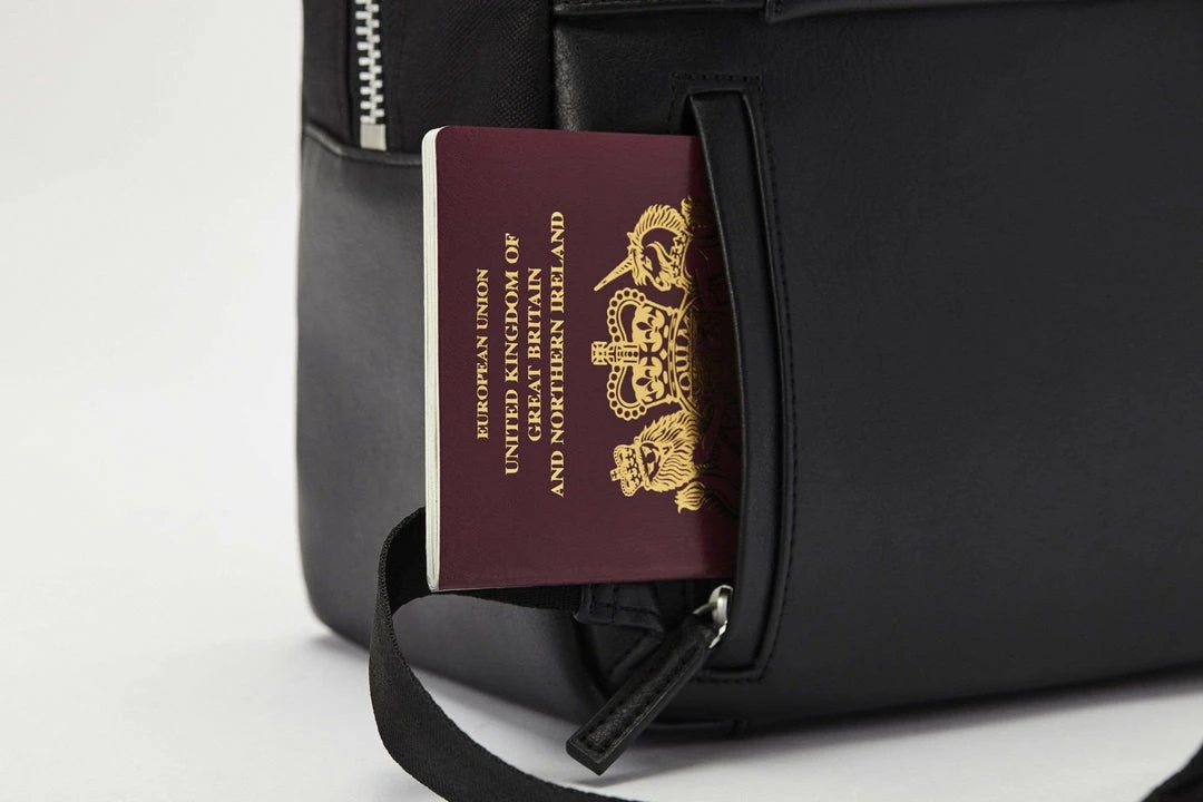 BOITA Bags Vegan Leather Backpack/Briefcase | Black 9 BOITA Bags Vegan Leather Backpack/Briefcase | Black