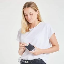 Canussa Slim Vegan Leather Cardholder | Black & Red Accessories