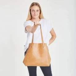 Canussa Bags Totissimo Foldable Vegan Leather Tote Bag | Camel