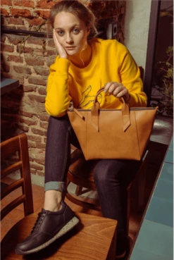 Canussa Trotto Vegan Leather Tote Bag | Camel Bags