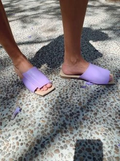 Carmona Collection Andrea Cactus Leather Vegan Sandals | Lilac