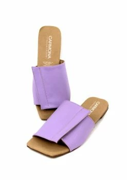 Carmona Collection Andrea Cactus Leather Vegan Sandals | Lilac