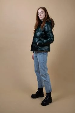 CULTHREAD Colville Recycled Vegan Puffer Jacket | Planet Earth Green