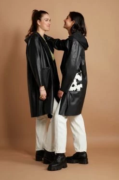 CULTHREAD Ladbroke Recycled Vegan Leather Reversible Duster Coat | Black Clothing 19 CULTHREAD Ladbroke Recycled Vegan Leather Reversible Duster Coat | Black Clothing