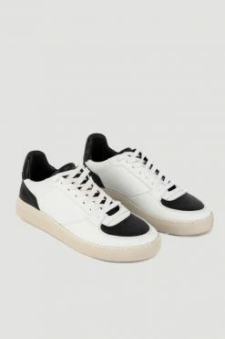 Dauntless Båld Panelled Vegan Leather Trainer | Black & Eggshell