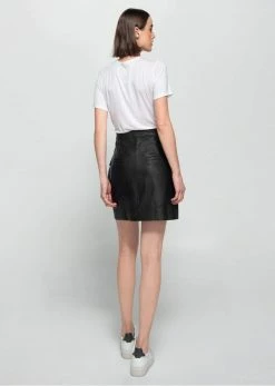 Dauntless Clothing Jane Vegan Leather A-Line Cargo Skirt | Black
