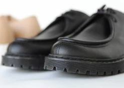 Good Guys Don't Wear Leather Bobby Vegan Leather Tyrolean Shoes | Black