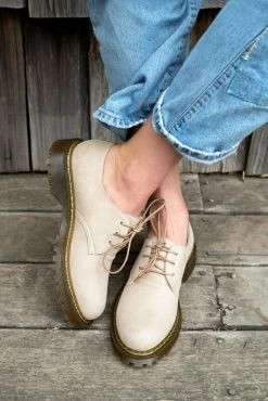 Good Guys Don't Wear Leather James Vegan Suede Oxford Shoes | Beige