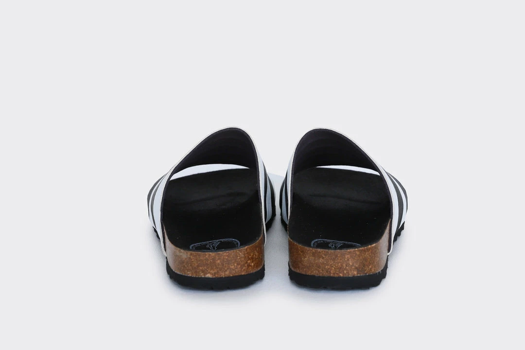 Good Guys Don't Wear Leather Shoes Jerry Apple Leather Vegan Slide-On Sandal | Black & White 5 Good Guys Don't Wear Leather Shoes Jerry Apple Leather Vegan Slide-On Sandal | Black & White