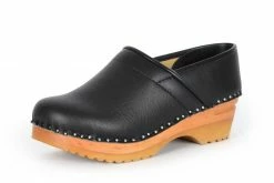 Good Guys Don't Wear Leather Shoes Van Gogh Vegan Leather Closed Clogs | Black