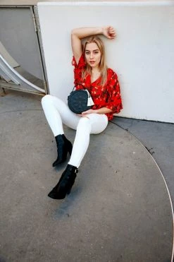 GUNAS New York Bags Rotunda Vegan Leather Crossbody Bag | Grey