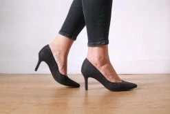 GURU Mtp Panther Studded Vegan Suede Pump | Black Shoes