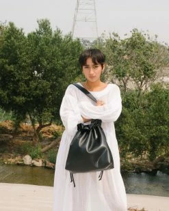 HOZEN Cinch Vegan Leather Hobo Bag | Gorilla Bags 19 HOZEN Cinch Vegan Leather Hobo Bag | Gorilla Bags