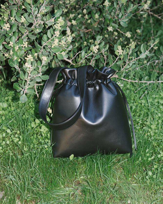 HOZEN Cinch Vegan Leather Hobo Bag | Gorilla Bags 11 HOZEN Cinch Vegan Leather Hobo Bag | Gorilla Bags