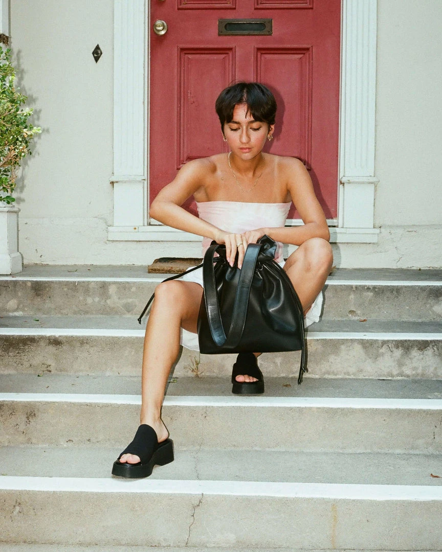 HOZEN Cinch Vegan Leather Hobo Bag | Gorilla Bags 13 HOZEN Cinch Vegan Leather Hobo Bag | Gorilla Bags