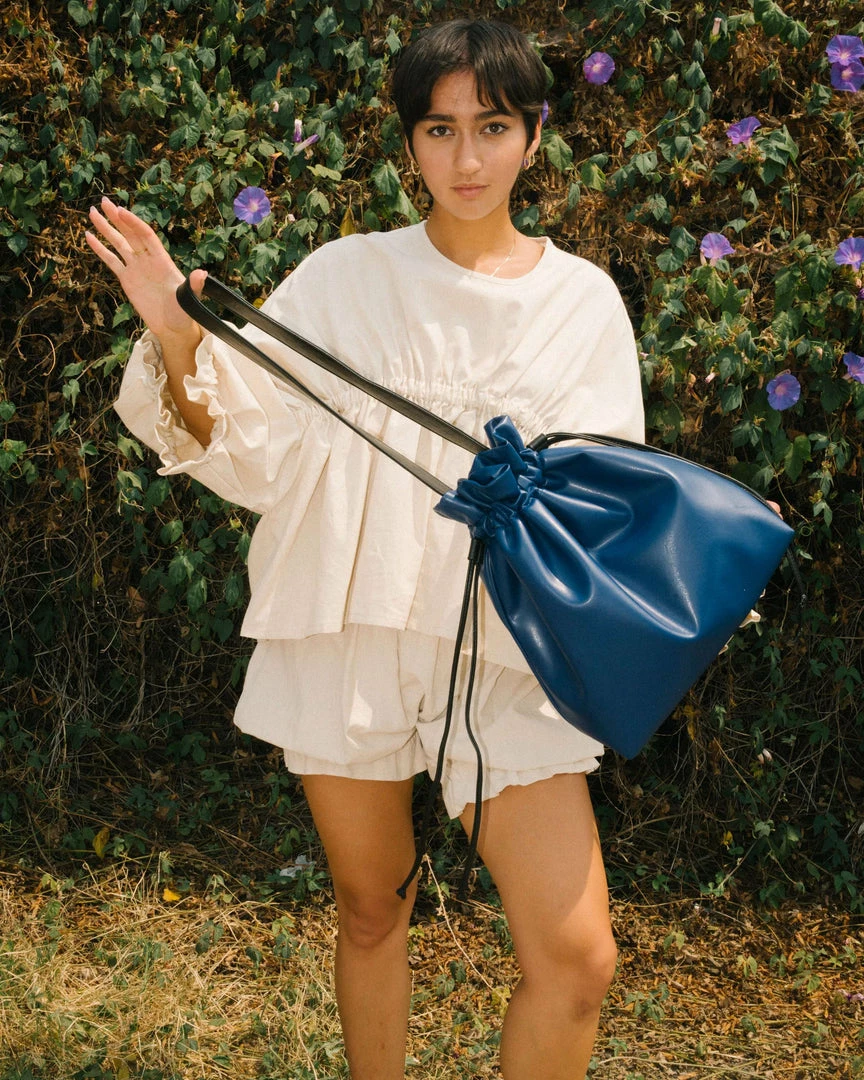 HOZEN Cinch Vegan Leather Hobo Bag | Peacock Bags 4 HOZEN Cinch Vegan Leather Hobo Bag | Peacock Bags