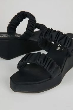 Shoes IB X HOZEN Phorna Scrunchie Vegan Leather Flatform Sandals | Black