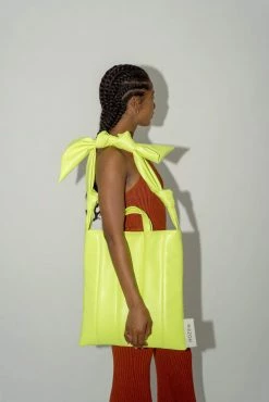 HOZEN Quilted Desserto® Cactus Leather Vegan Market Tote | Grasshopper