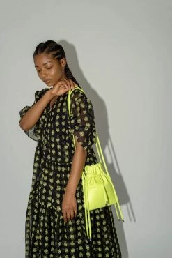 HOZEN Bags Desserto® Cactus Leather Vegan Sling Pouch | Grasshopper