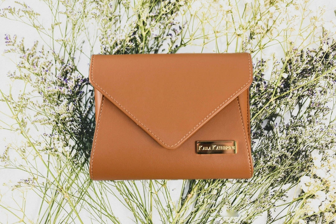 Kaila Katherine Bags Brixton Cactus Leather Vegan Bag | Tan 4 Kaila Katherine Bags Brixton Cactus Leather Vegan Bag | Tan