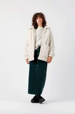 KOMODO Snow Rabbit Recycled Polyester Vegan Jacket | Warm Sand