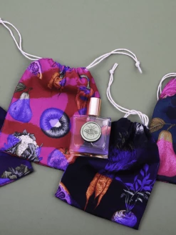 Lovorika BEE Dry Oil Vegan Parfum | 2ml-30ml 7 Lovorika BEE Dry Oil Vegan Parfum | 2ml-30ml