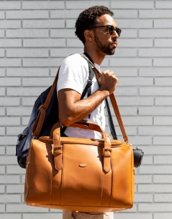 Mela Bags Adam Apple Leather Duffel Bag | Brown