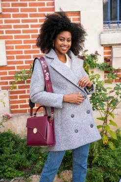 Minuit Sur Terre Embroidered Apple Leather Vegan Crossbody Strap | Burgundy