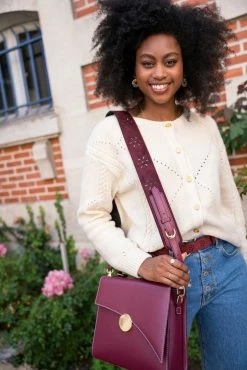 Minuit Sur Terre Crossbody Bags Perforated Vegan Crossbody Strap | Burgundy