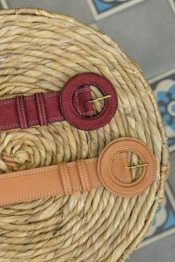 Minuit Sur Terre Boheme Round Buckle Vegan Suede Belt | Brick Red