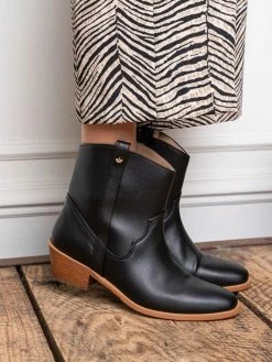 Minuit Sur Terre Shoes Centaur Vegan Leather Western Ankle Boots | Black