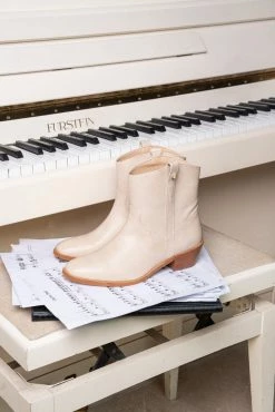 Minuit Sur Terre Centaur Vegan Leather Western Ankle Boots | Sand