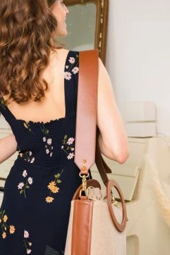 Minuit Sur Terre Gaia Round Handle Linen & Vegan Leather Handbag | Chestnut