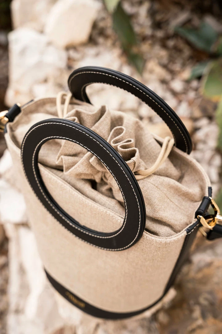 Minuit Sur Terre Bags Gaia Round Handle Linen & Grape Leather Vegan Handbag | Black 5 Minuit Sur Terre Bags Gaia Round Handle Linen & Grape Leather Vegan Handbag | Black