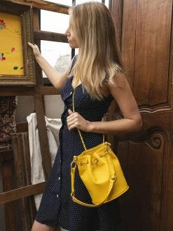 Minuit Sur Terre Bags Hera Vegan Leather Bucket Bag | Ochre